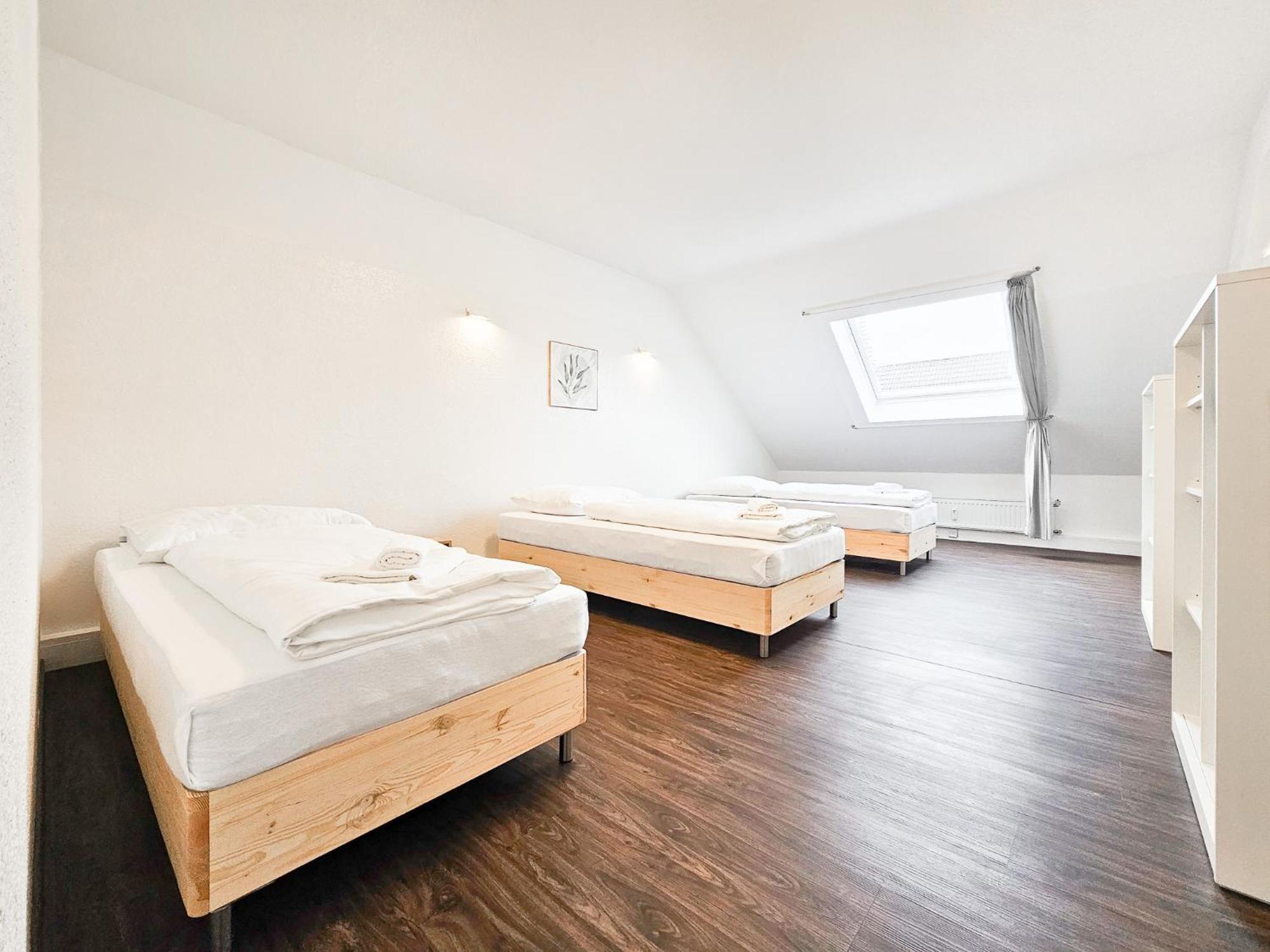 Raj Living - City Center Apartments With 5 Rooms - 10 Min Messe Dus Dusseldorf Exterior photo