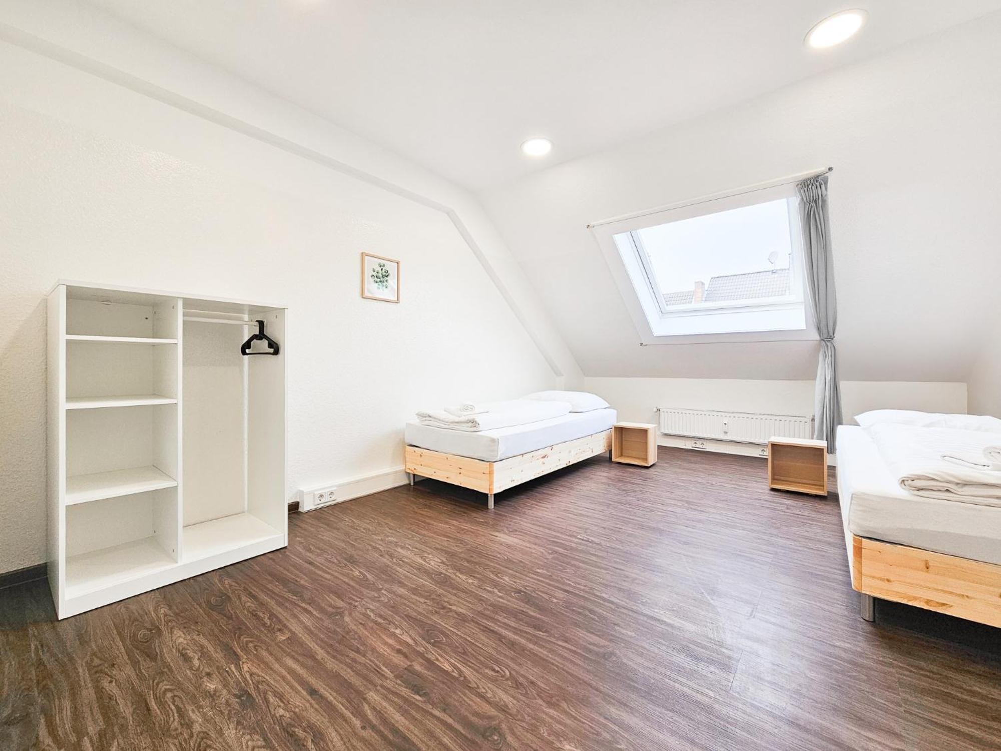 Raj Living - City Center Apartments With 5 Rooms - 10 Min Messe Dus Dusseldorf Exterior photo