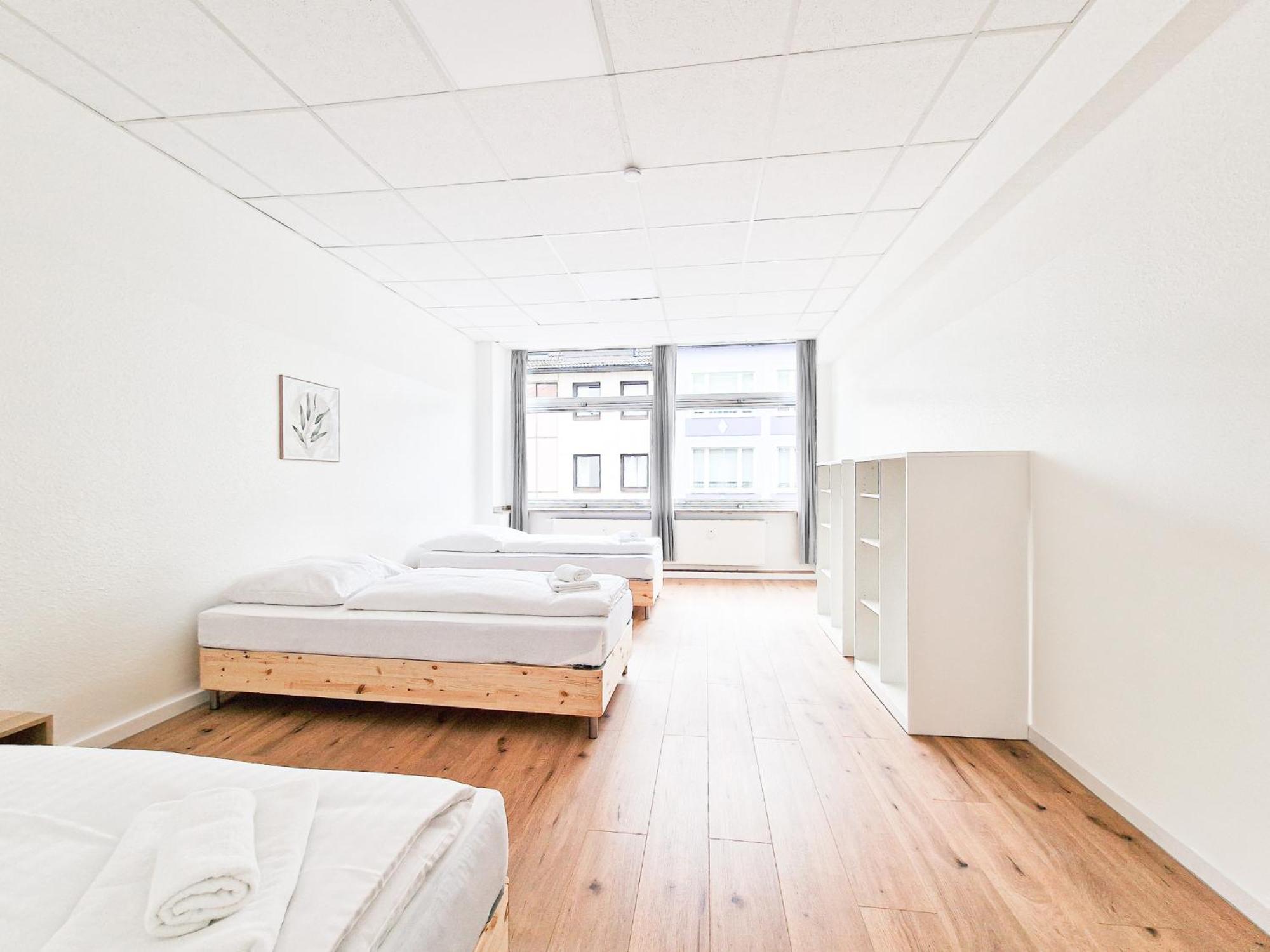 Raj Living - City Center Apartments With 5 Rooms - 10 Min Messe Dus Dusseldorf Exterior photo