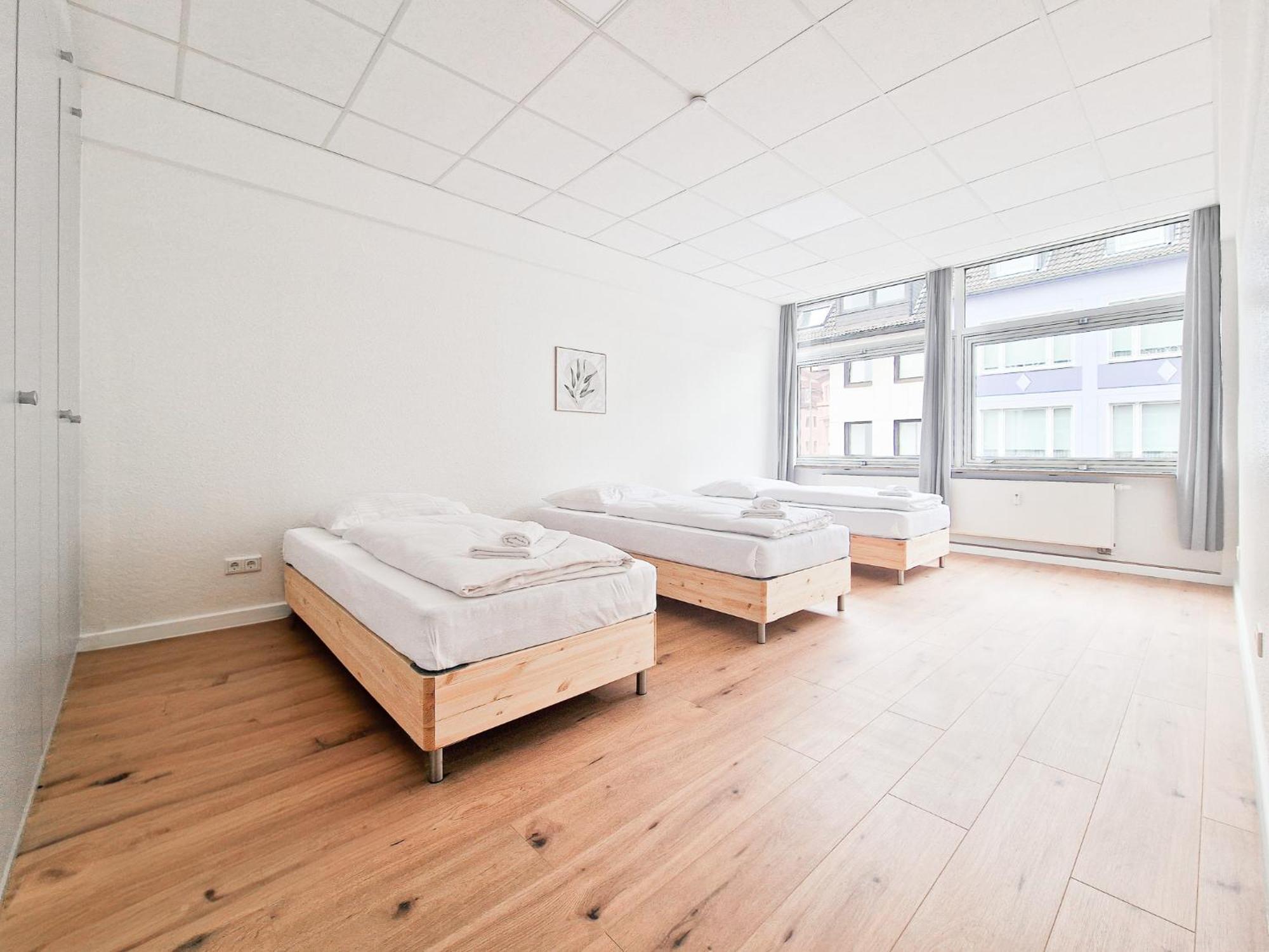 Raj Living - City Center Apartments With 5 Rooms - 10 Min Messe Dus Dusseldorf Exterior photo