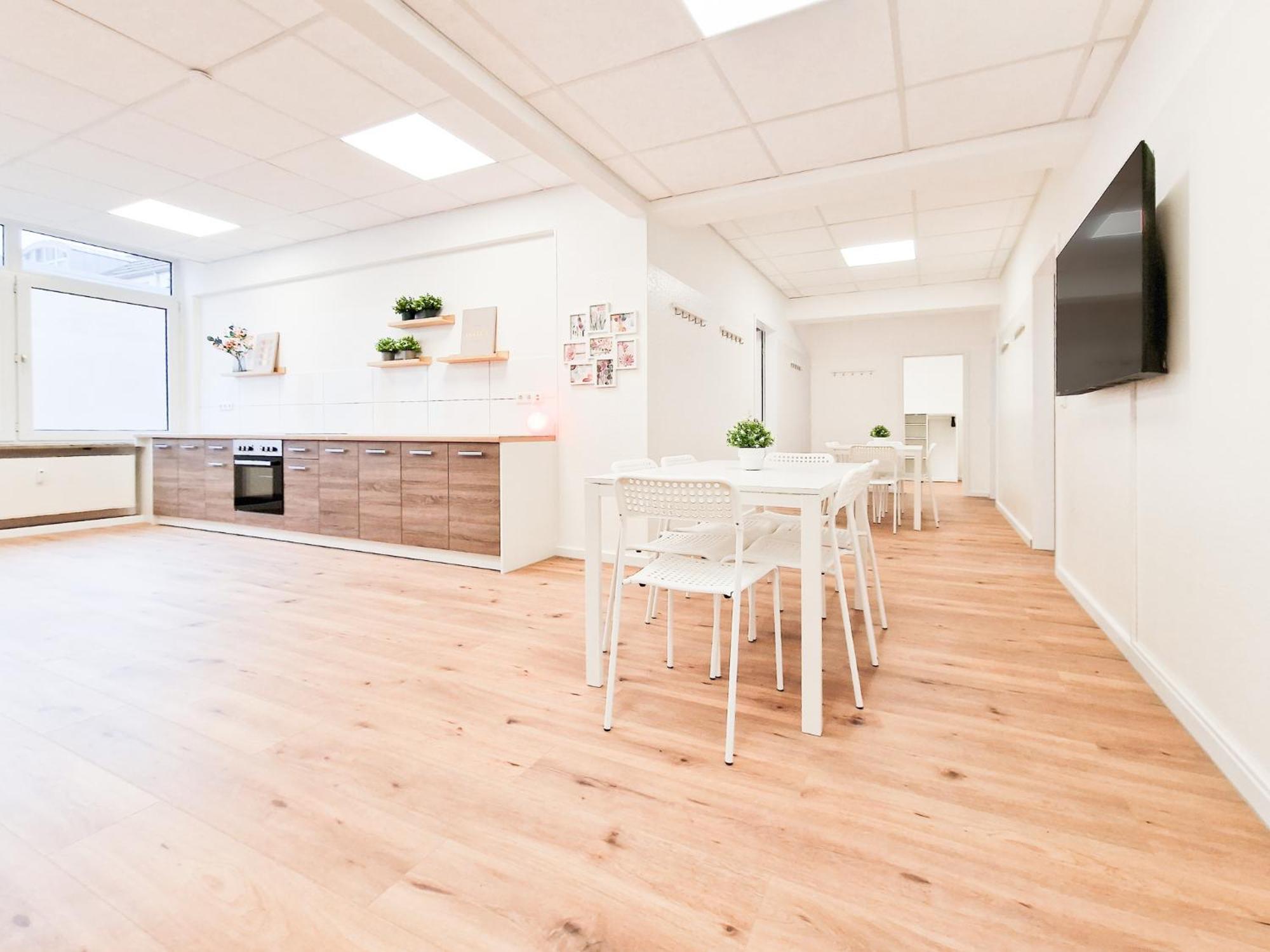 Raj Living - City Center Apartments With 5 Rooms - 10 Min Messe Dus Dusseldorf Exterior photo