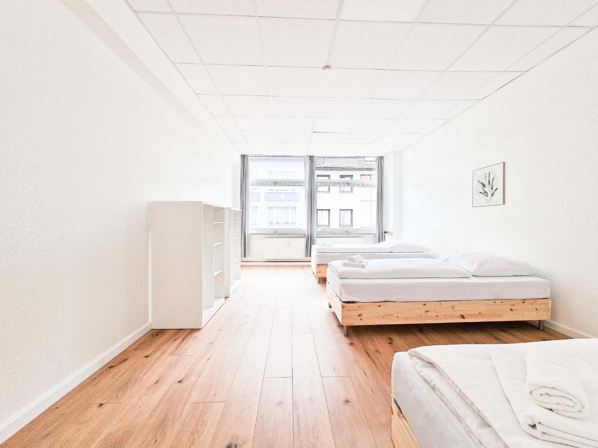 Raj Living - City Center Apartments With 5 Rooms - 10 Min Messe Dus Dusseldorf Exterior photo