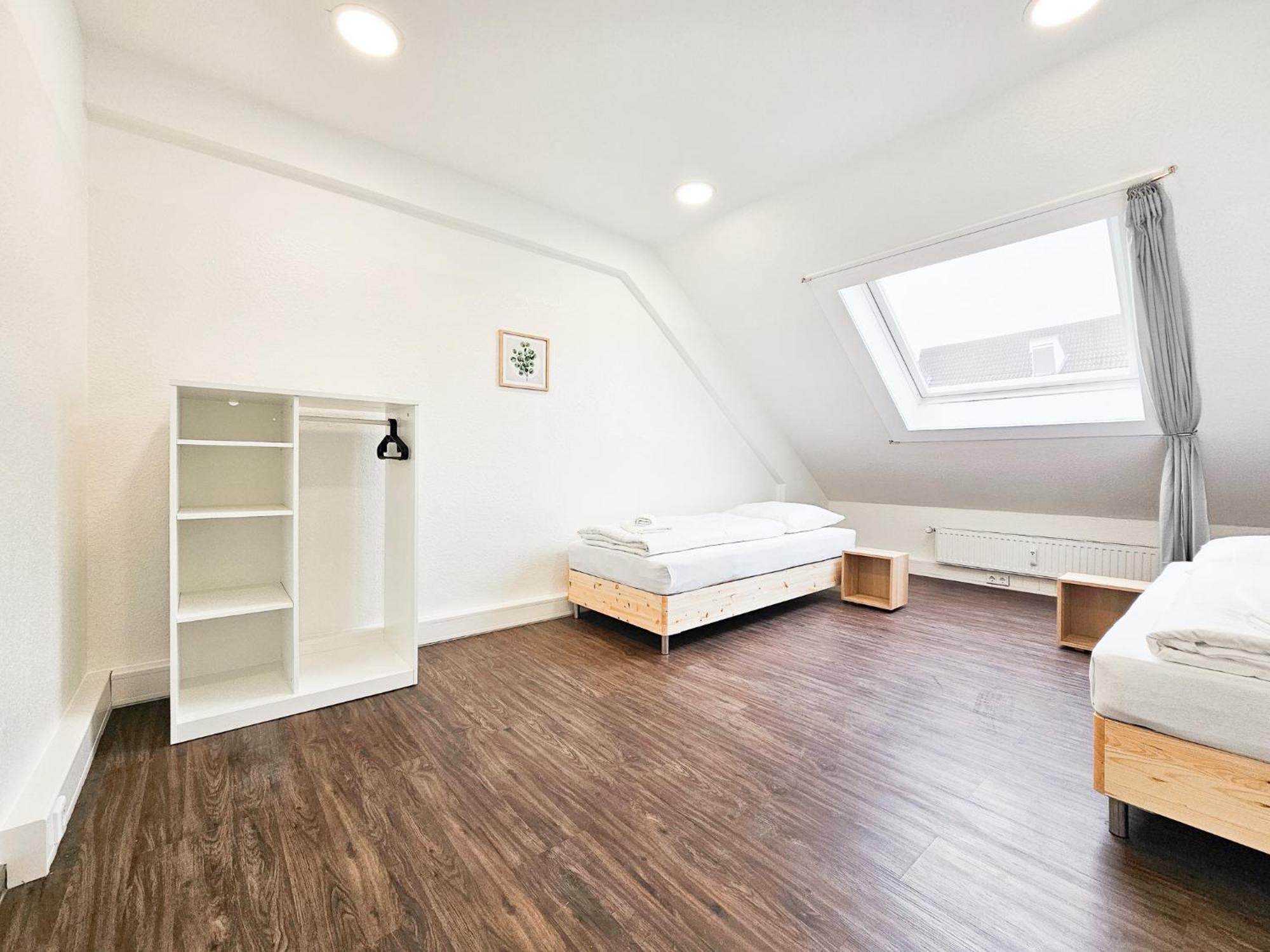 Raj Living - City Center Apartments With 5 Rooms - 10 Min Messe Dus Dusseldorf Exterior photo
