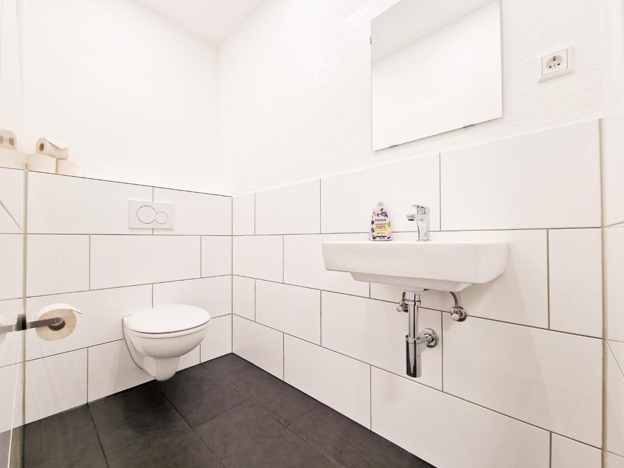 Raj Living - City Center Apartments With 5 Rooms - 10 Min Messe Dus Dusseldorf Exterior photo