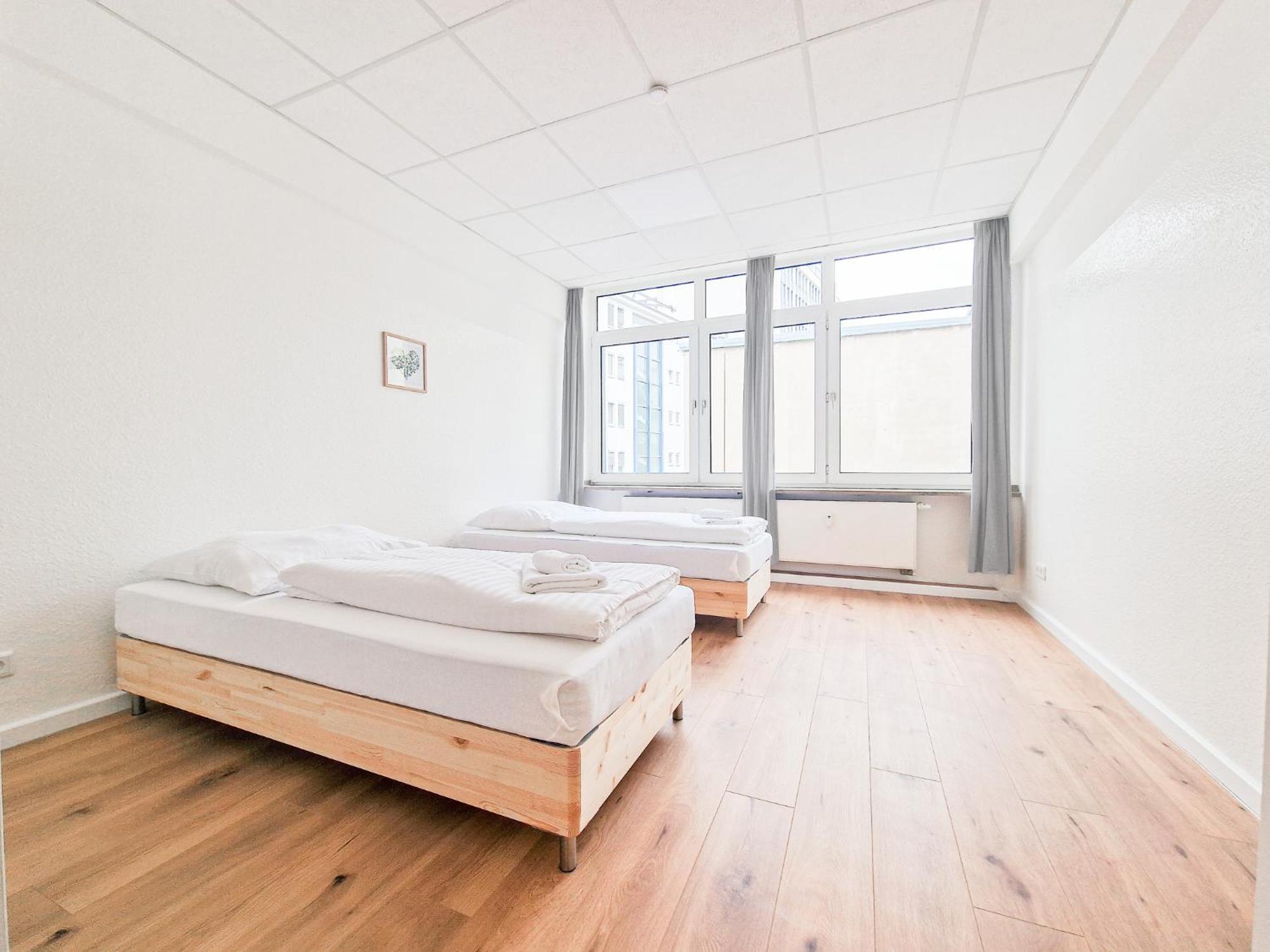 Raj Living - City Center Apartments With 5 Rooms - 10 Min Messe Dus Dusseldorf Exterior photo