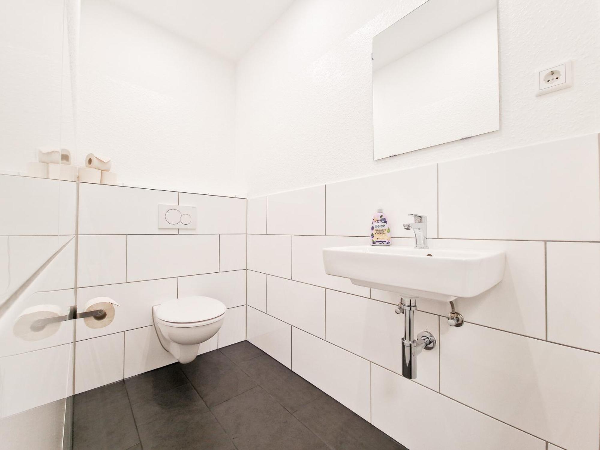 Raj Living - City Center Apartments With 5 Rooms - 10 Min Messe Dus Dusseldorf Exterior photo